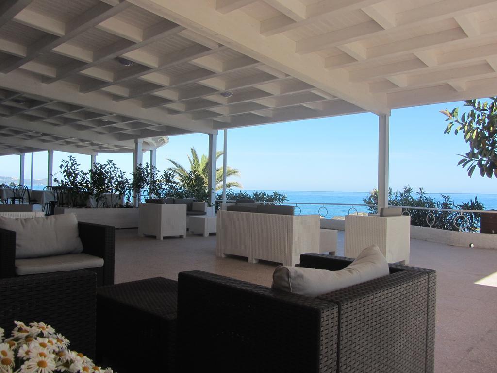 Hotel Ristorante La Scogliera - Nuova Gestione Piraino Exterior foto